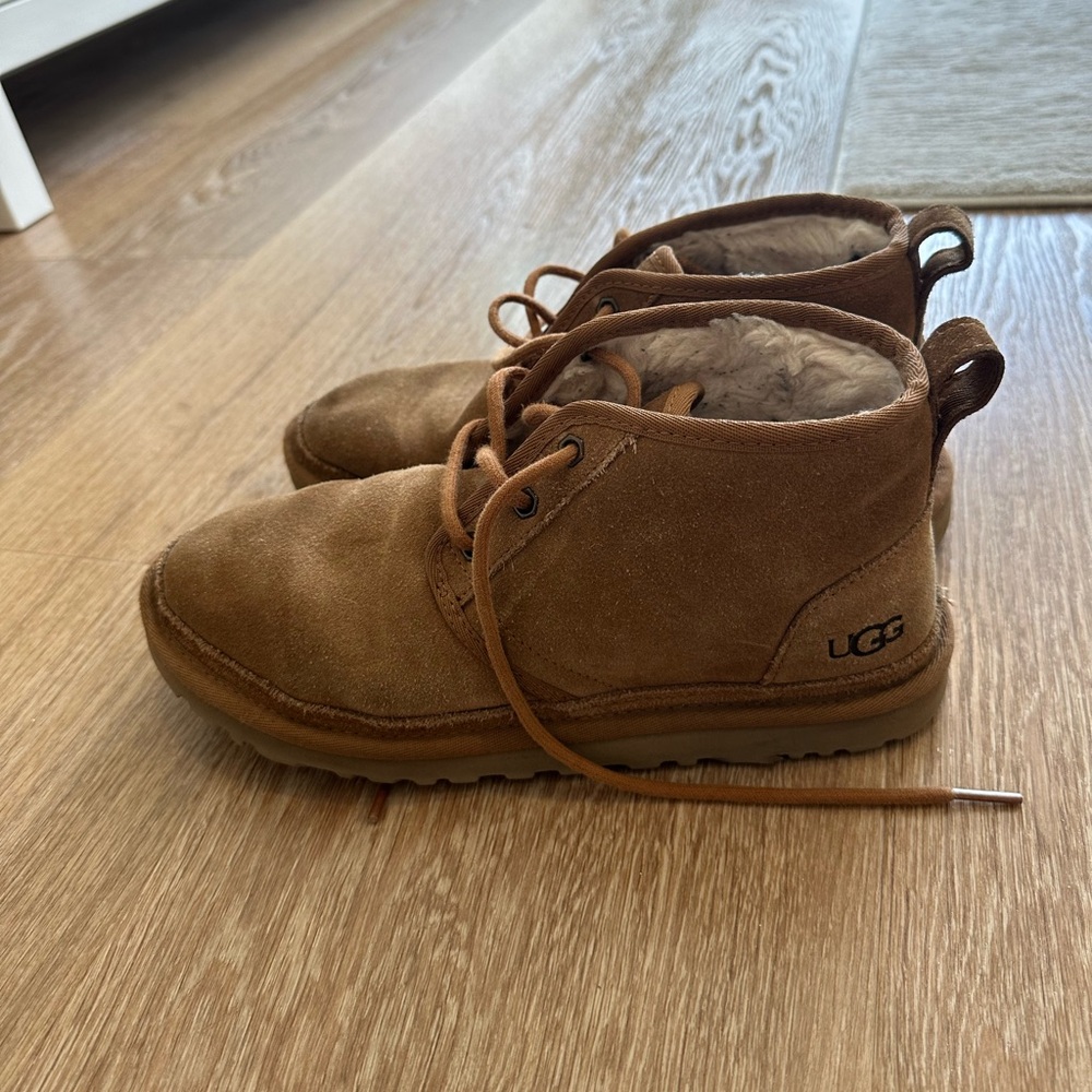 UGG Neumel boots